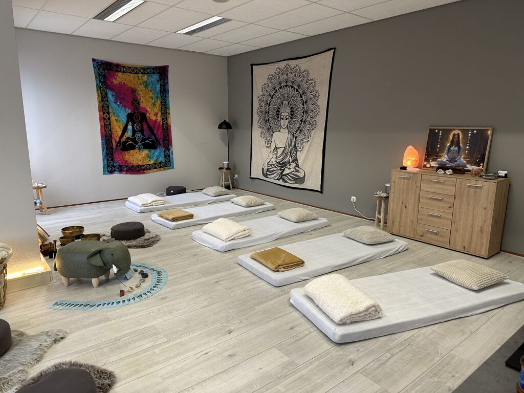 fibromyalgie, ontspanning, klankschalensessie, klankschalen meditatie, herkenbosch, fibromyalgie coach limburg